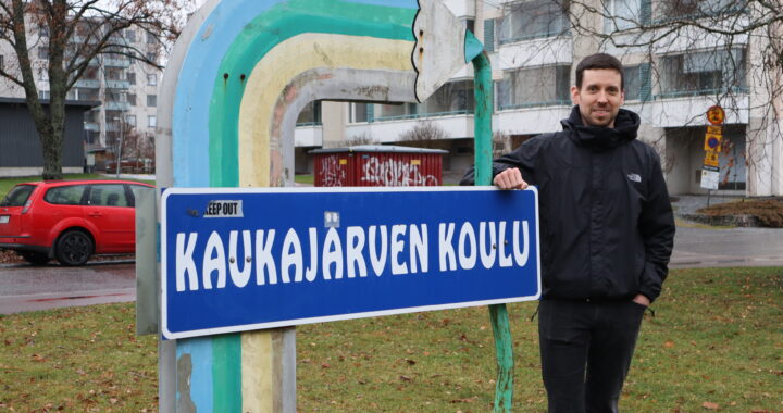 Antti Hiitti, Kaukajärven koulu